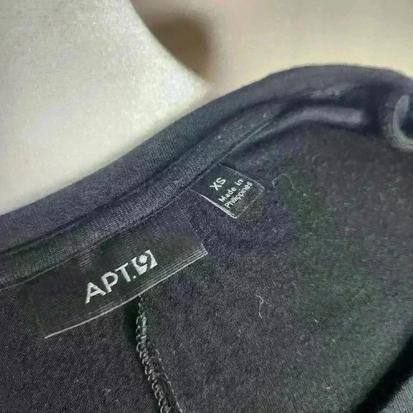 Apt. 9 women's black sleeveless blouse size XS - Picture 6 of 9